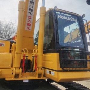 Excavatrice sur chenilles hydraulique Komatsu PC240LC d'occasion, 21 tonnes, capacité de la benne de 1,2 m, bon état, faible consommation de carburant, moteur et engrenages en bon état - Product Image 4