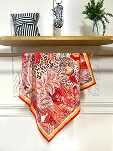 Foulard Quadrato 52x52CM in <span class=keywords><strong>Pura</strong></span> <span class=keywords><strong>Seta</strong></span> <span class=keywords><strong>di</strong></span> Gelso all'Ingrosso <span class=keywords><strong>Sciarpa</strong></span> Traspirante con Stampa Digitale e Confezione Regalo - Product Image 6