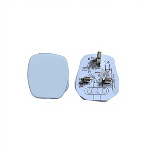 Spina Elettrica Britannica BS 13a con Fusibile Integrato in Rame Puro - Product Image 1