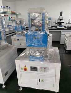 Machine automatique CNC horizontale pour le <span class=keywords><strong>nettoyage</strong></span> et le soudage des coins des cadres <span class=keywords><strong>PVC</strong></span>/UPVC, ligne de production de fenêtres et de portes - Product Image 2