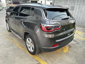 <span class=keywords><strong>Jeep</strong></span> <span class=keywords><strong>Compass</strong></span> Latitude usado - Product Image 4