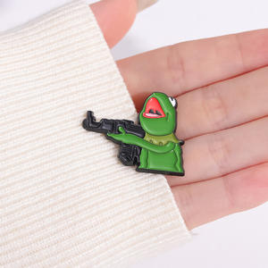 Broche grenouille en métal personnalisée, cœur brillant, broche en émail doux, insigne de revers d'animal de dessin animé mignon pour tireurs d'élite, occasions de Pâques, coulée - Product Image 3