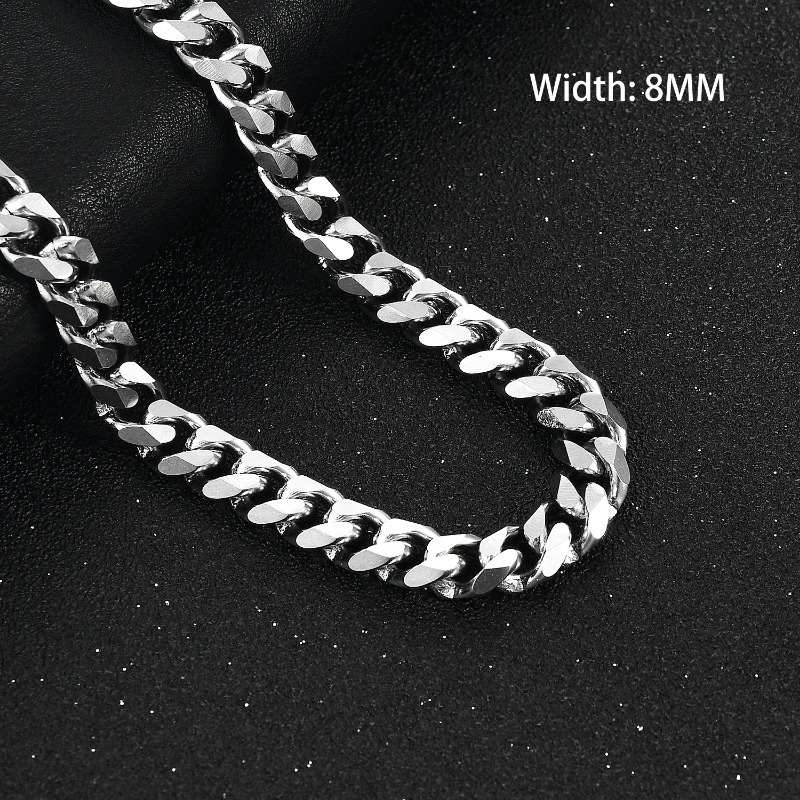 8 mm de largeur