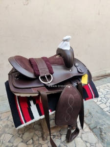 Sillín de cuero hecho con cuero DD, disponible en Color negro y marrón, para montar a caballo, ecuestre, hecho a mano con almohadilla y giratoria - Product Image 3