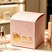 Boîtes en papier personnalisées avec motif en relief, estampillage à chaud doré, pour emballages pliables élégants de rouge à lèvres et de parfums roses, dernières tendances