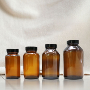 Bouteilles <span class=keywords><strong>en</strong></span> verre <span class=keywords><strong>de</strong></span> différentes tailles, <span class=keywords><strong>de</strong></span> forme ronde, pour emballages médicaux, médicaments, vitamines, comprimés, poudres, suppléments, capsules, médicaments, avec bouchons - Product Image 6
