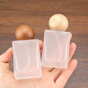 30ml Screw Mouth Perfume Subpackage <b>Bottle</b> Portable Square Flat Glass <b>Spray</b> <b>Bottle</b> Refillable <b>Empty</b> <b>Bottle</b> with Walnut Wood Cap - Product Image 2