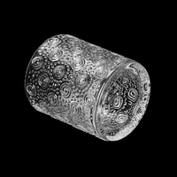 Porte-bougie en verre transparent avec motif floral en relief