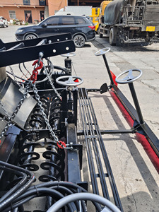 Oferta Especial SINOTO STSP5139TFC Pavimentadora de <span class=keywords><strong>Asfalto</strong></span> Totalmente Hidráulica para Microrevestimiento con Motor/Bomba para Mantenimiento de Carreteras - Product Image 4