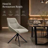 Chaise de salle à manger, tissu texturé gris clair, dossier en forme de coquille avec accoudoirs intégrés, base en métal noir évasée pour hôtel, café et bar