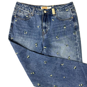 Jeans <span class=keywords><strong>Lee</strong></span> High-Rise Daisy Flare para <span class=keywords><strong>Mujer</strong></span>, Pantalones Anchos de Color Claro con Bordado Floral, Corte de Bota, Abertura Lateral, Estilo Moderno - Product Image 2