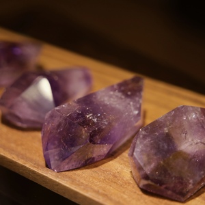 Đá quý tự nhiên tinh thể bán buôn số lượng lớn Ametrine thạch anh chữa bệnh tự làm đánh bóng hộp pha lê xu hướng thời trang Wedding & Holiday Quà Tặng - Product Image 3