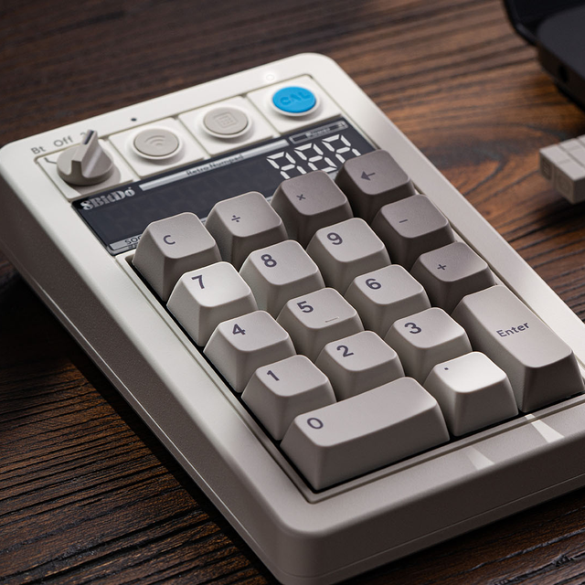 8Bitdo 18 Keys Retro Mechanical Numpad Support PC Standard Calculator Hot-swappable Shortcut BT/2.4G Numpad for Windows Android