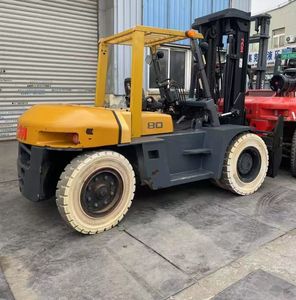 Venta caliente TCM 8T 3M Carretilla elevadora diésel grande Maquinaria de construcción de alto rendimiento para industrias minoristas Hecho en Japón - Product Image 5