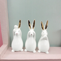 Drei niedliche kleine Hasenfiguren aus weißer Keramik, Osterhase-Ornament, Nicht sehen, nicht hören, nicht sprechen