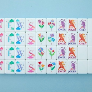 Heavenly Mahjong presenta fichas de Mahjong estilo americano, ideales para juegos de entretenimiento en interiores. - Product Image 4