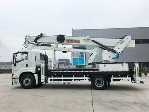 รถบรรทุกติดตั้งแท่นยกคนและสินค้า ISUZU Giga 45 เมตร รุ่นที่สูงสุด พร้อมบูมยืดหดได้ 8 ท่อน สำหรับยกคนและสินค้าสูงพิเศษ - Product Image 4