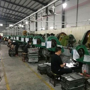 สลักประตูสแตนเลส 5 นิ้ว 180 องศา ดีไซน์แบบดั้งเดิม ทนทาน ล็อคเฟอร์นิเจอร์ แบบ F พินขัดเงา - Product Image 1