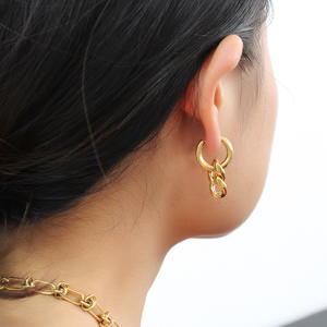 Venta al por mayor de joyería de moda 18K chapado en oro pendientes de acero inoxidable 2025 <span class=keywords><strong>noticias</strong></span> en forma de <span class=keywords><strong>corazón</strong></span> Cuba alta calidad multi estilo pendiente - Product Image 5