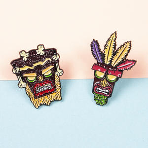 Venta al por Mayor de Regalos Promocionales, Insignias Metálicas, Pines de Solapa Personalizados, Máscara de Aku Aku <span class=keywords><strong>Crash</strong></span> <span class=keywords><strong>Bandicoot</strong></span>, Forma Irregular, Pin de Esmalte Suave de Moda - Product Image 6