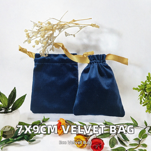 Bolsa de Regalo de Terciopelo de Alta Calidad de 7x9 cm con Cordón, al por Mayor, Tamaño Pequeño, Reciclable, para Joyería, Relojes, Gafas, Pendientes, Collares, Anillos - Product Image 3