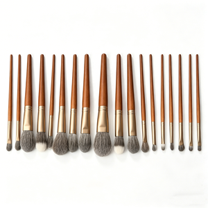 Ensemble de pinceaux de maquillage en bois massif avec finition laquée, 14 pièces, design couleur noyer, pour le maquillage correcteur, le blush et la poudre fixante - Product Image 2