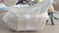Grand enclos pour veaux en 3 parties avec clôture galvanisée, abri extérieur en plastique anti-UV pour animaux de ferme