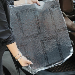 自動接着PE保護フィルムロール自動車用ソフト防湿カーペットプロテクタープラスチック床マットケアアクセサリー - Product Image 2