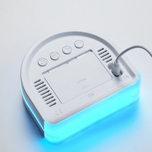 Novo Lançamento: Relógio Digital Grande e Calendário LED Artístico Portátil Elétrico Luminoso com Espelho Personalizado e Luz de Alarme para Casa - Product Image 4