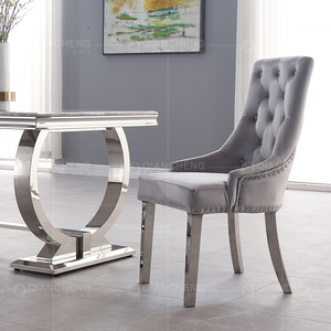 Chaises de <span class=keywords><strong>salle</strong></span> à <span class=keywords><strong>manger</strong></span> rembourrées de luxe européen, restaurant, métal, acier inoxydable, tissu velours gris - Product Image 2