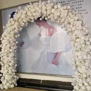 2023 nuevo fondo de arco de flores artificiales 2,4 m arreglo floral Rosa arco de hortensia para evento de boda - Product Image 1