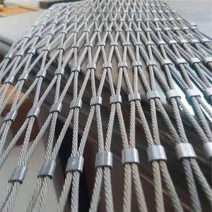 <span class=keywords><strong>Filet</strong></span> <span class=keywords><strong>de</strong></span> fil en acier inoxydable <span class=keywords><strong>de</strong></span> coupe personnalisé <span class=keywords><strong>de</strong></span> haute qualité Installation facile armure toile bateau <span class=keywords><strong>de</strong></span> pêche projecteur Protection corde maille - Product Image 4