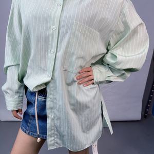 Blusa Casual de Mujer con Estilo Bohemio, Bordado, Pedrería, Cuello en V, Borlas y Mangas Largas - Product Image 2