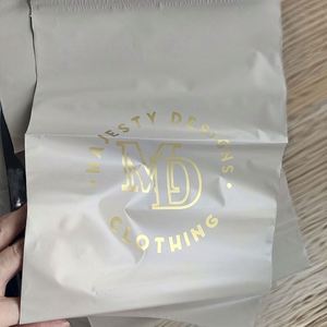High Quality Custom Printed Eco Nude <b>Gold</b> Mailer Bag Poly Shipping Mailer Courier Package Bag Polymailer Bag for <b>Clothes</b> - Product Image 1