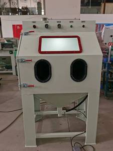 Petite machine de sablage pour l'élimination de la rouille, le polissage, fonctionnement manuel, haute efficacité, facile à utiliser, fabrication en usine - Product Image 2