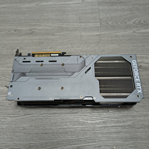 Tarjeta Gráfica para Juegos de Escritorio RTX 4090 GAMING OC 24GB GDDR6X con 3 Ventiladores - Product Image 3