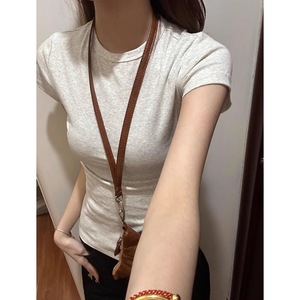<span class=keywords><strong>T</strong></span>-<span class=keywords><strong>shirt</strong></span> à manches courtes ajusté et tendance pour <span class=keywords><strong>femme</strong></span>, <span class=keywords><strong>T</strong></span>-<span class=keywords><strong>shirt</strong></span> décontracté d'é<span class=keywords><strong>t</strong></span>é <span class=keywords><strong>gris</strong></span> à col rond et épaules dégagées pour <span class=keywords><strong>femme</strong></span>, style basique - Product Image 3
