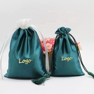 Bolsa de Regalo de Joyería de Satén con Cordón y Borla, Personalizada con Impresión, para Extensiones de Cabello y Empaque Textil - Product Image 6