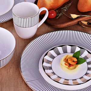 畅销经典晚餐套装复古骨瓷牛排拼盘黑金雷餐具婚礼派对活动餐盘 - Product Image 5