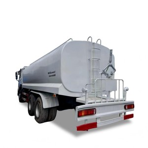 <span class=keywords><strong>Autocisterna</strong></span> Usata Sinotruk 400HP 6x4 20m3, Camion Spruzzatore a 10 Ruote Alimentato a Diesel per la Soppressione della Polvere - Product Image 2