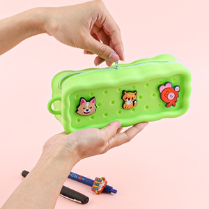Porte-monnaie en silicone grande capacité Gangru <span class=keywords><strong>pour</strong></span> filles - Portefeuille étanche à chaîne avec breloques de dessins animés et fleurs <span class=keywords><strong>pour</strong></span> chaussures, écologique - Product Image 5