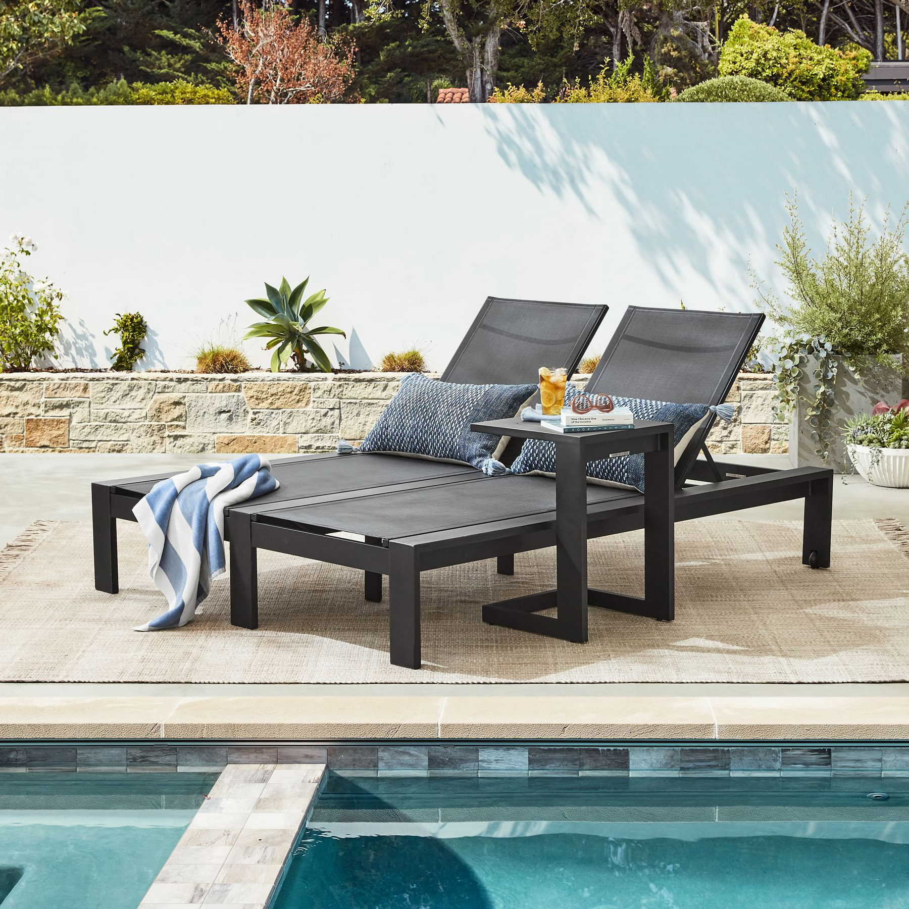 New design chaise lounge patio furniture pool side daybed outdoor aluminum double sun loungers