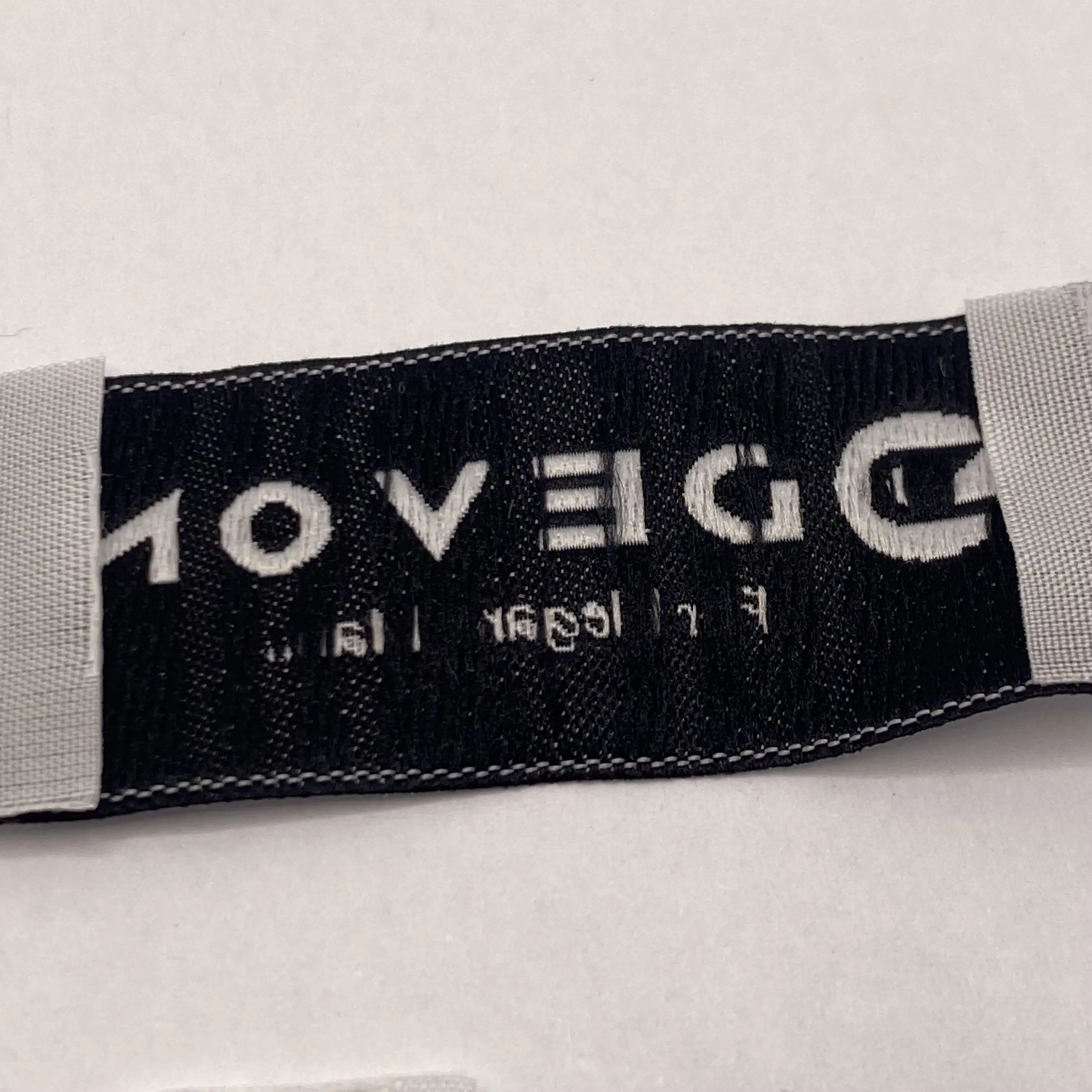 Hoge Kwaliteit Aangepaste Mode Accessoires Damast Geweven Logo Kleding Tags Voor Sokken Tassen En Kleding Labels