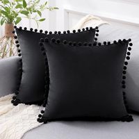 Housse de coussin carrée en tissu uni à poils doux, personnalisable, pour un canapé de salon simple.