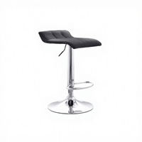 Tabourets de bar pivotants modernes en cuir PU avec dossier réglable et hauteur ajustable pour usage commercial en restaurant (vente en gros)
