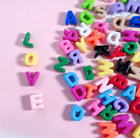 160 perles acryliques alphabet anglais à grand trou pour bracelets faits main et décorations de téléphone portable