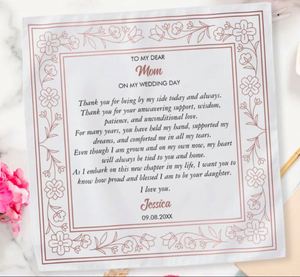 Pañuelo Personalizado con Diseño Floral para la Madre del Novio, Recuerdo para Despedida de Soltera, Regalo de Boda - Product Image 1