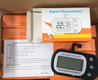 Termometer Kulkas Digital Termometer Tahan Air untuk Lemari Es dengan Layar LCD Besar, Penyangga, dan Perekat Magnetik