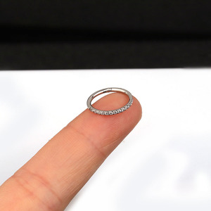 YW Nuovo 316L In Acciaio Inox Zircone Prong Cz Huggie Del Cerchio Degli Incernierato Segmento Cartilagine Trago Orbitale Conchiglia Helix <span class=keywords><strong>Piercing</strong></span> cerchi - Product Image 4