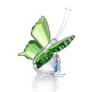 Beautiful Crystal Butterfly Figurine Pretty Pink Faceted K9 Crystal Flying Butterfly Model With Base Crystal Animal Gifts